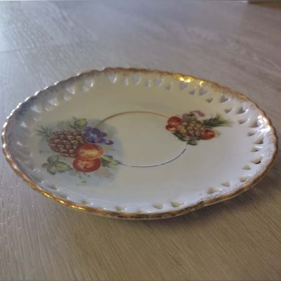 Vintage Pineapple Fruit Theme  Porcelain Tea Saucer Plate - Picture 3 of 9